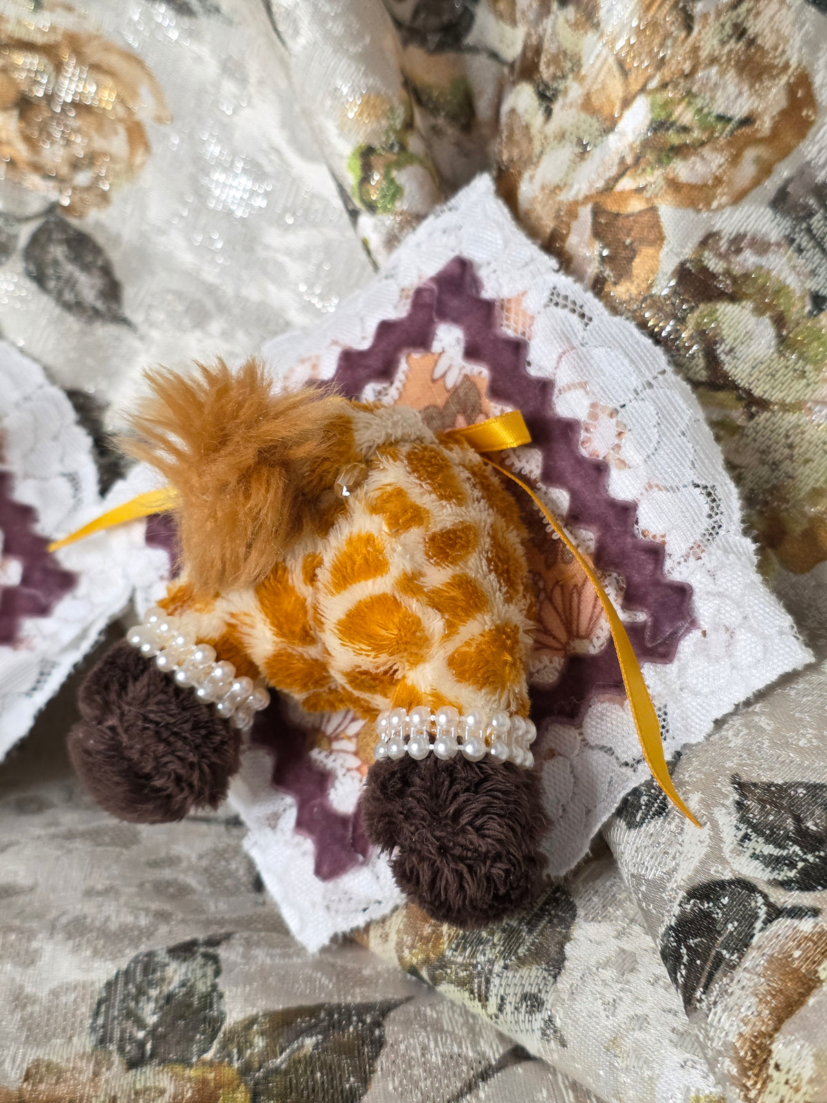 Clown Giraffe Duo Minis