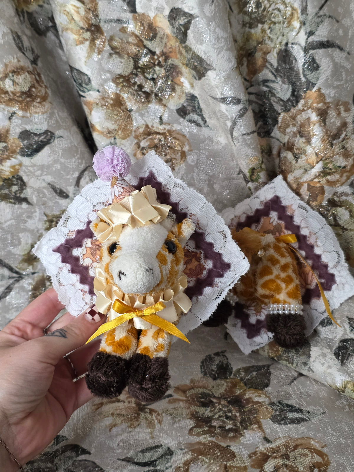 Clown Giraffe Duo Minis